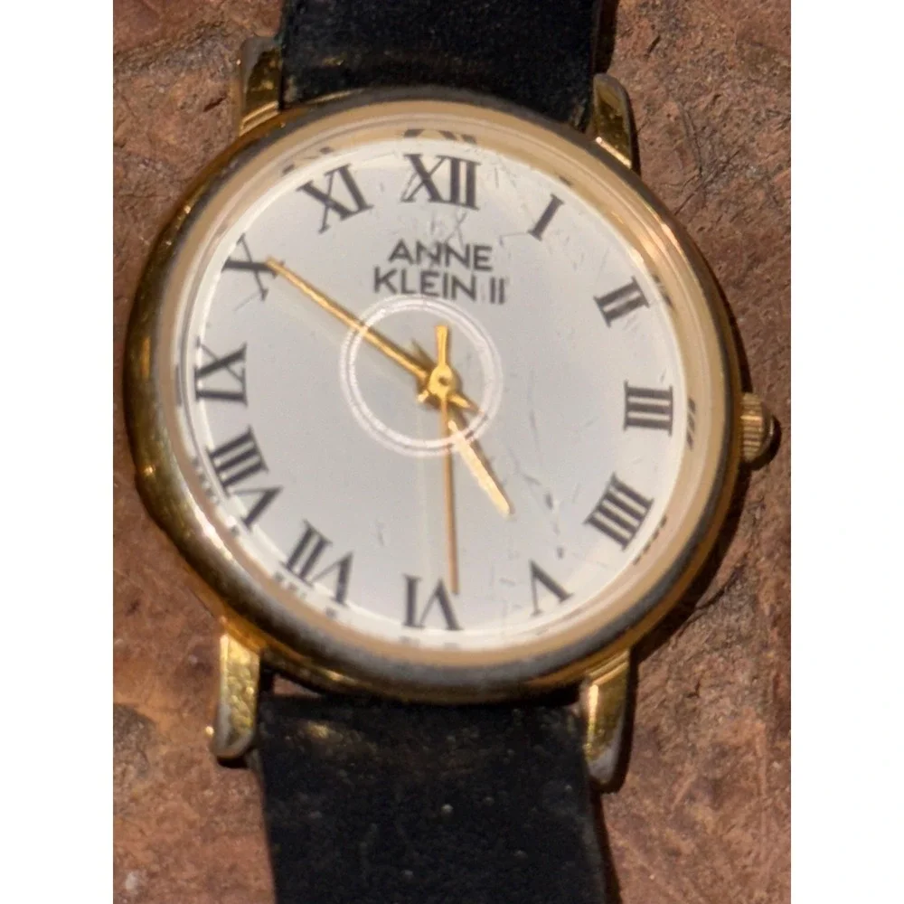 Vintage to modern watch lot